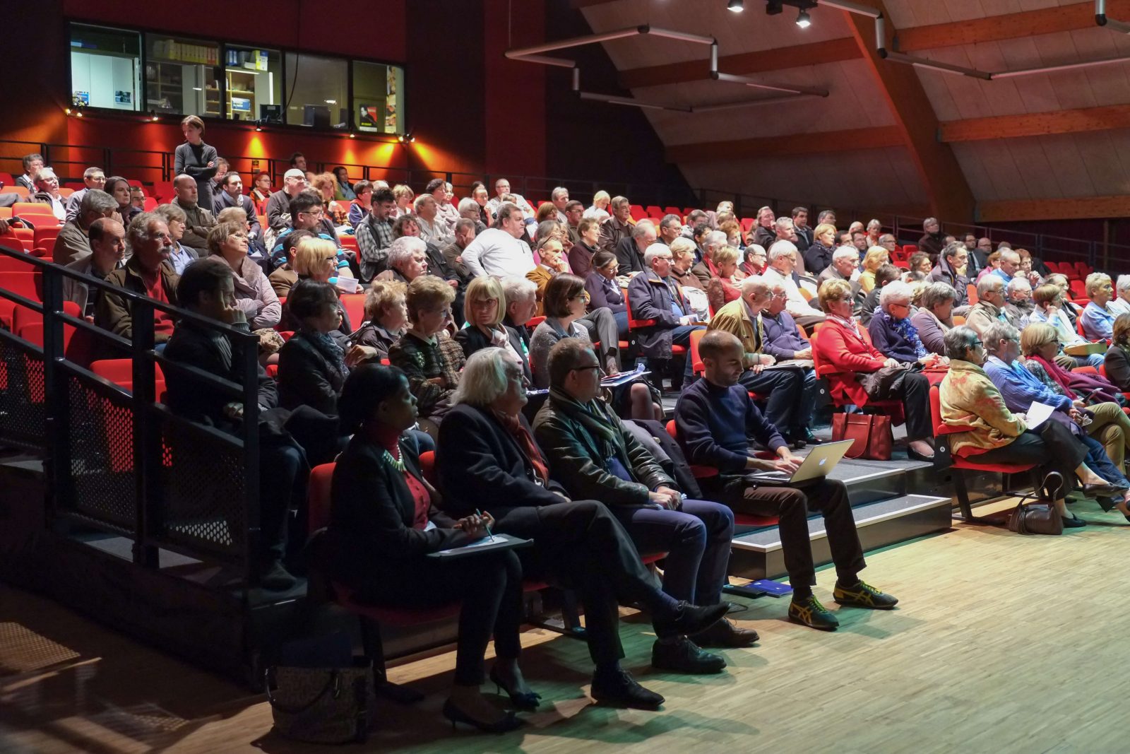 Une concertation étroite et suivie dans le temps avec les avonnais