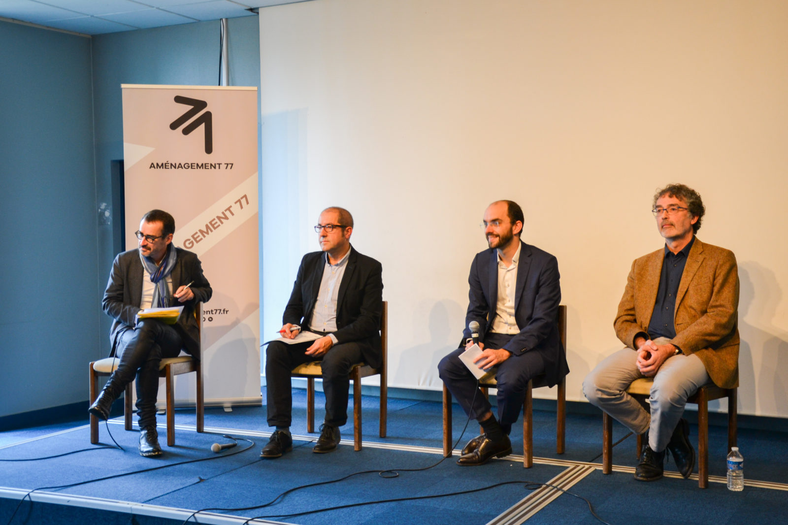 2è table ronde : Laurent LE CORRE (SCET), Enrique PORTOLA (DRIEE), Nicolas ROUX (EPA Marne), Dominique IGLESIAS (Thema Environnement)